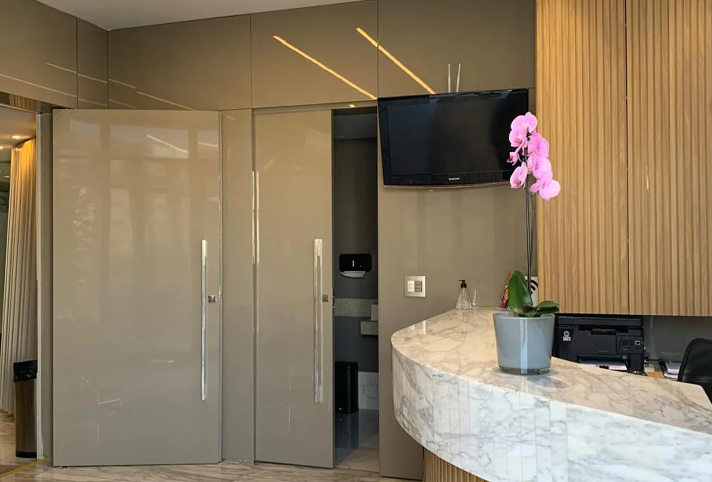 Component-12rfe-copy copy556